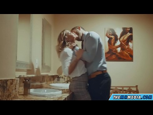 ❤️ Xa i-blonde ene-busty ikuhenda kwindlu yangasese yoluntu Amahule kwi-xh.taxiklass.ru ❌️❤